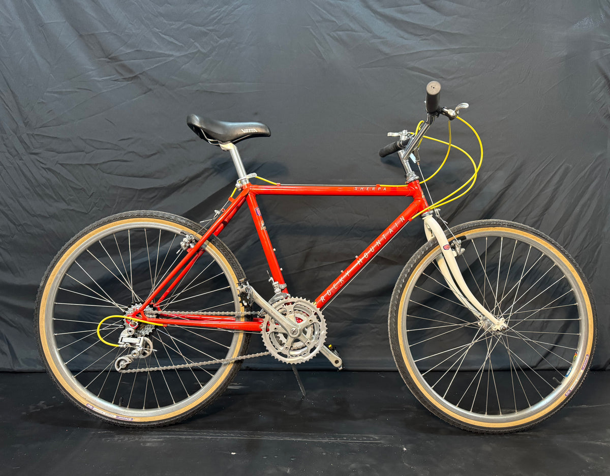 Rocky Mountain Sherpa City Bike - 18